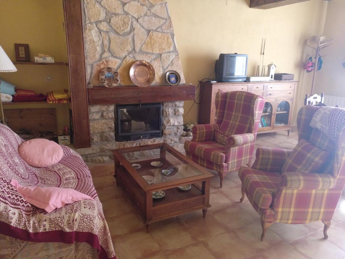 Casa Rural Amador Villarroya de los Pinares Extérieur photo