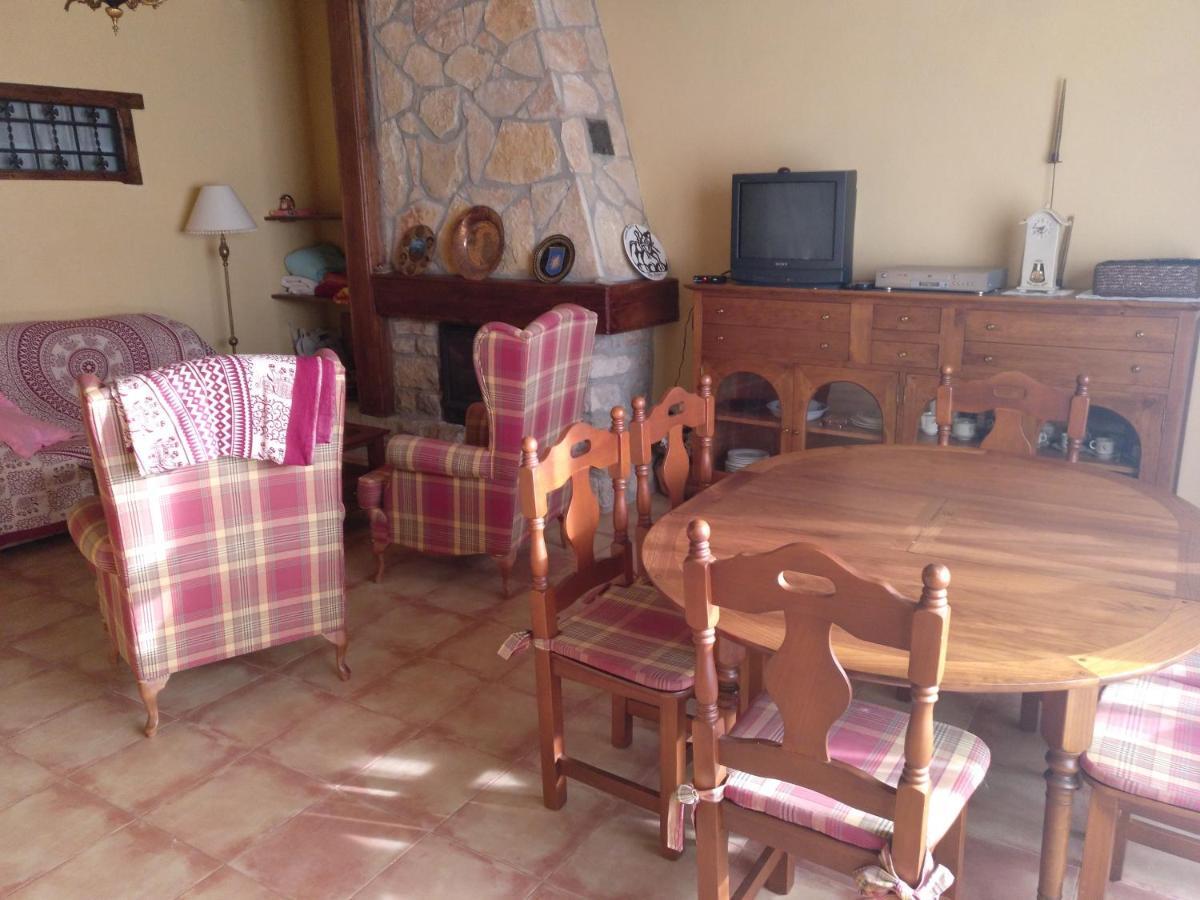 Casa Rural Amador Villarroya de los Pinares Extérieur photo